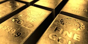 قیمت طلای جهانی در قله ماندنی شد