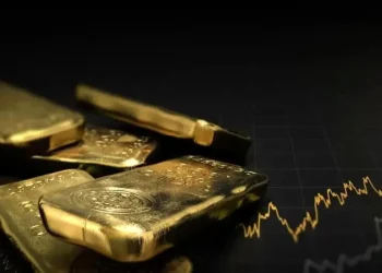 تعرفه ها قیمت انس طلا را ثابت نگه داشت