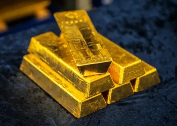 طلا در مسیر ۳۷۰۰ دلاری؟